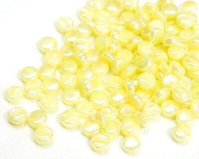 Aladdin Round Yellow Pollen Pearlized (50 Grams)