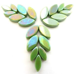 Petals New Green Pearlized (50 Grams)
