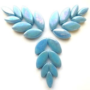Petals Mid Turquoise Pearlized (50 Grams)